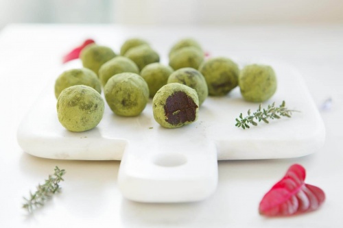 RAW MATCHA TRUFFLES