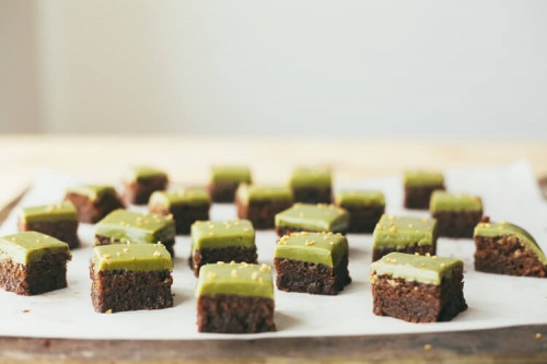 Rich little brownies with matcha glaze