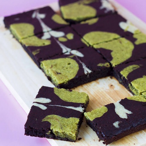 MATCHA BROWNIES