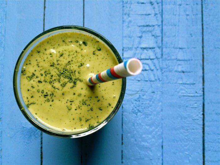 Banana-Matcha-Smoothie