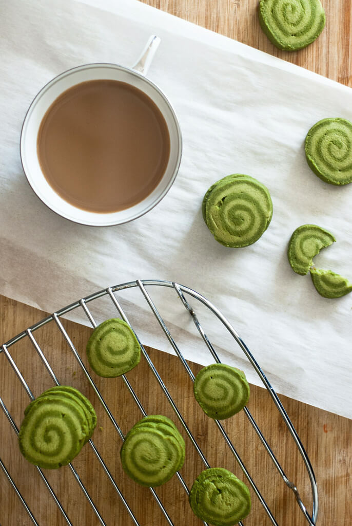 matcha-shortbread-cookies