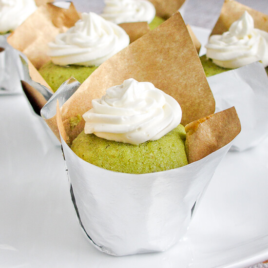 mini-matcha-green-tea-cupcakes